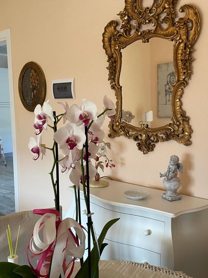 Annali Casa Vacanze - Shabby Style Nella Natura ลาสเปเซีย ภายนอก รูปภาพ