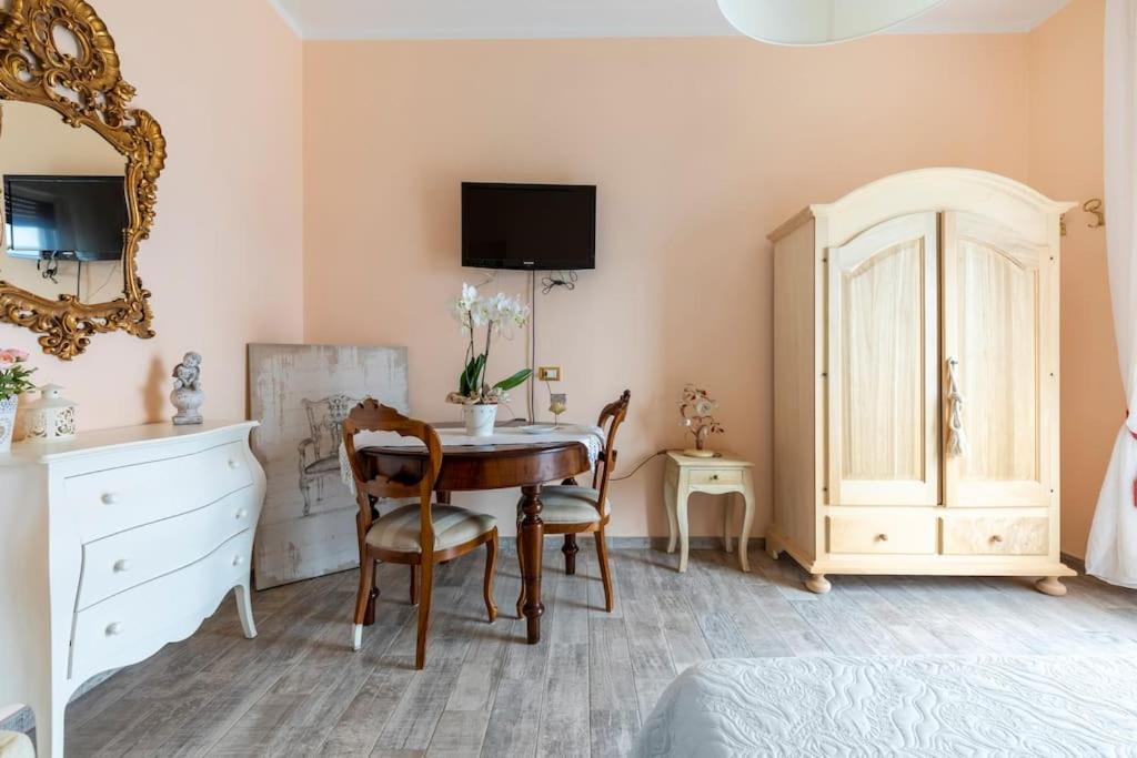 Annali Casa Vacanze - Shabby Style Nella Natura ลาสเปเซีย ภายนอก รูปภาพ