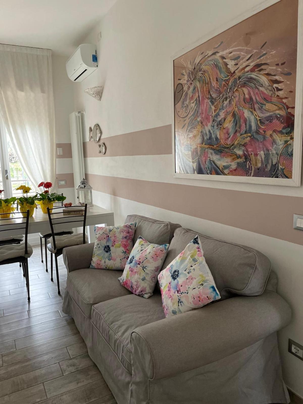 Annali Casa Vacanze - Shabby Style Nella Natura ลาสเปเซีย ภายนอก รูปภาพ