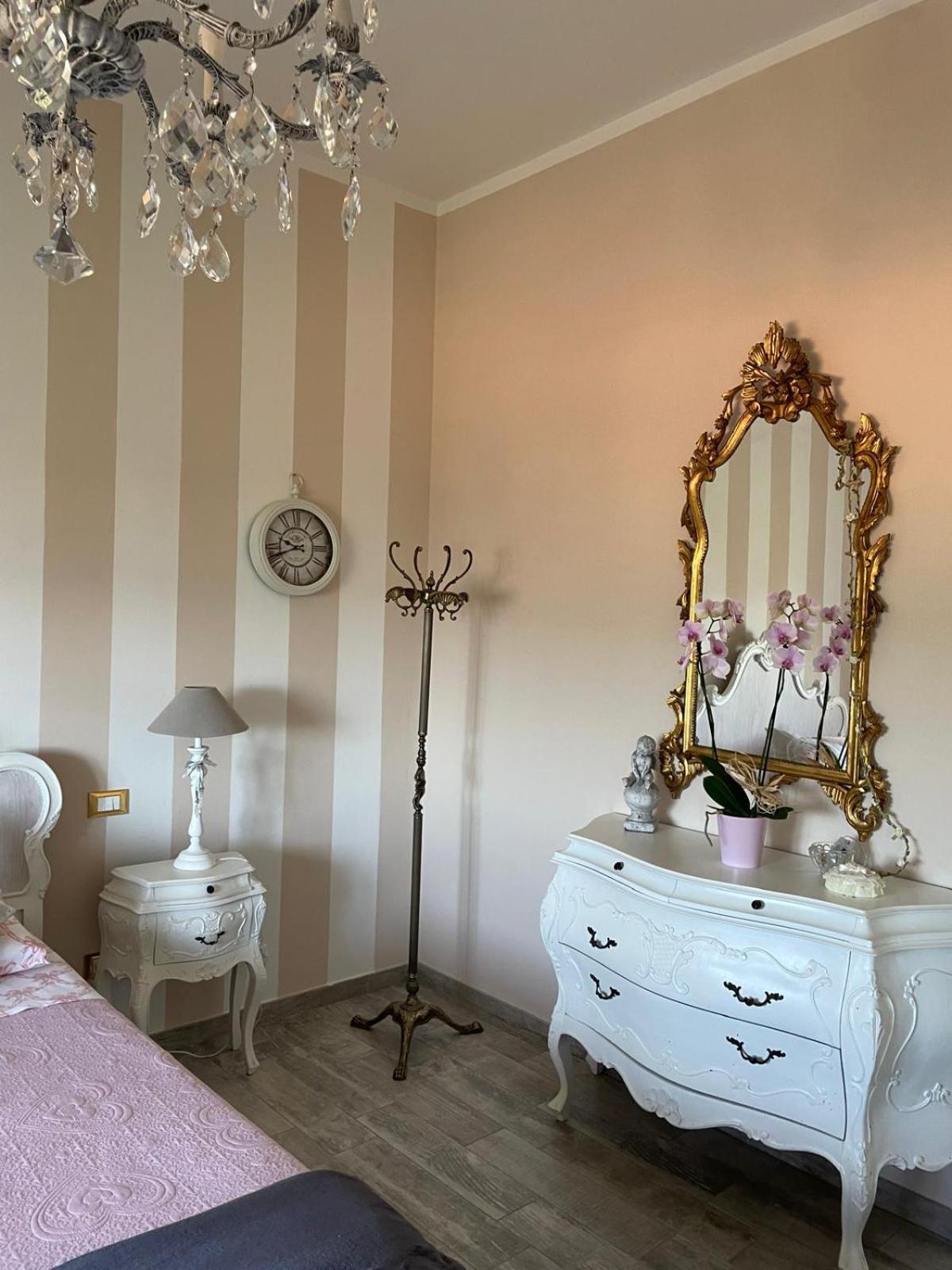 Annali Casa Vacanze - Shabby Style Nella Natura ลาสเปเซีย ภายนอก รูปภาพ